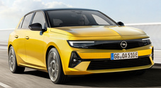 Opel Astra, la "prima volta" plug-in dell'erede della Kadett che dal 2023 sarà anche elettrica