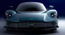 Aston Martin Valhalla, la supercar ibrida in arrivo dal futuro: 963 cv, prestazioni e piacere di guida al top