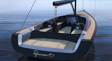 Peugeot “approda” in mare con una barca a vela. E’ il nuovo Tofinou 9.7 di Latitude 46