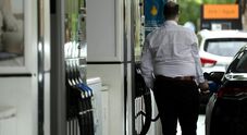 Carburanti, in Francia bonus per famiglie con reddito basso prorogato fino a fine marzo