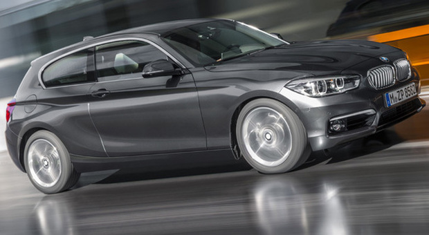 La nuova BMW Serie 1 esposta al salone svizzero e provata in Portogallo