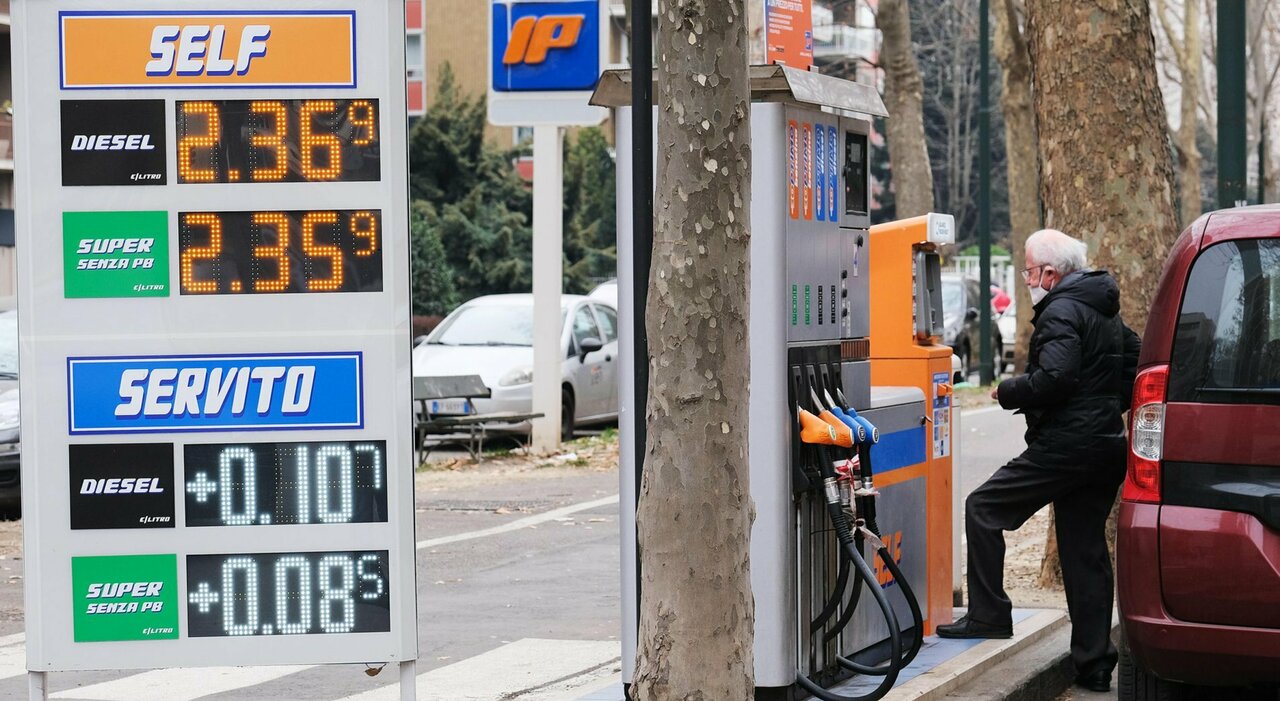 Il prezzo del diesel ha superato quello della benzina