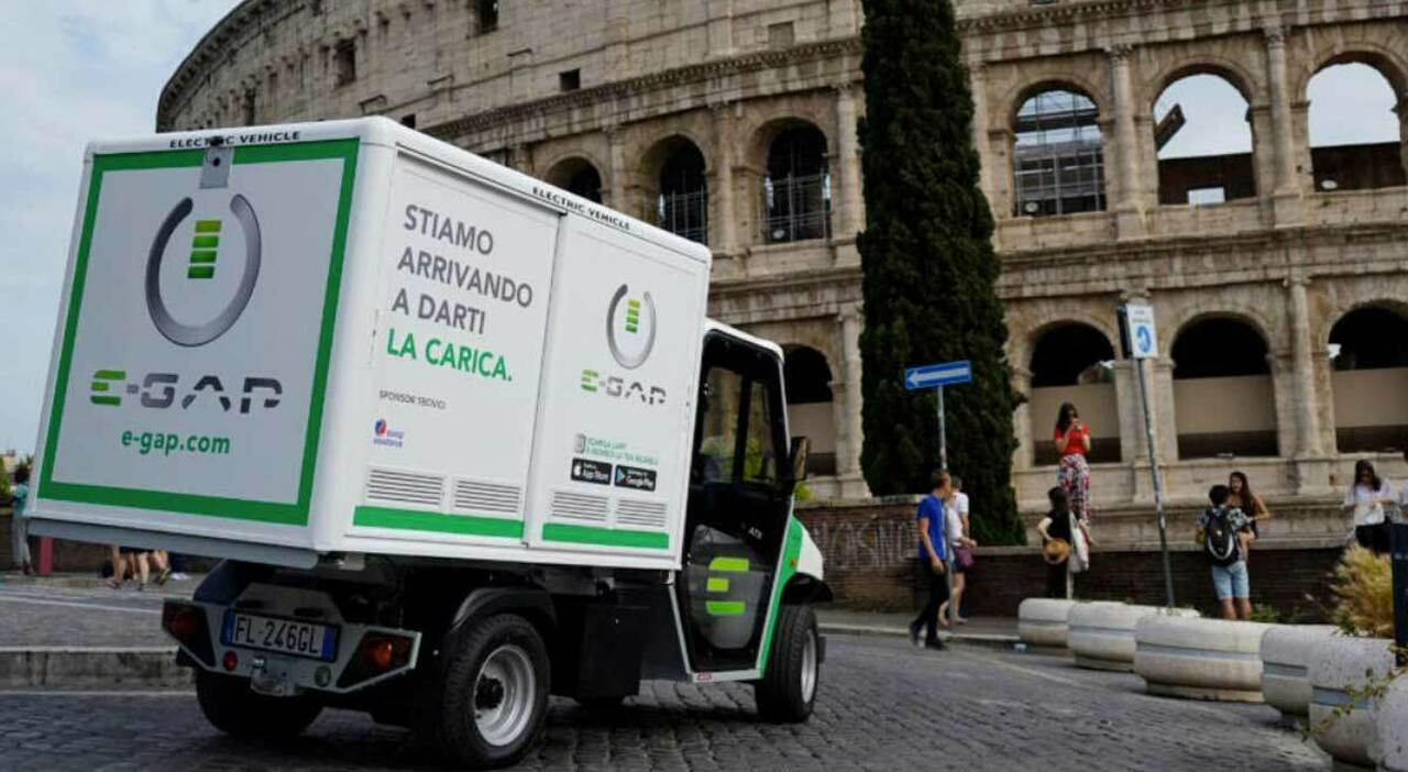 Un furgoncino per la ricarica di e-Gap a Roma
