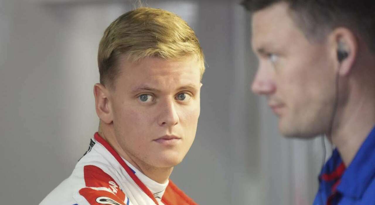 Mick Schumacher potrebbe fare il pilota di riserva in Mercedes nel 2023
