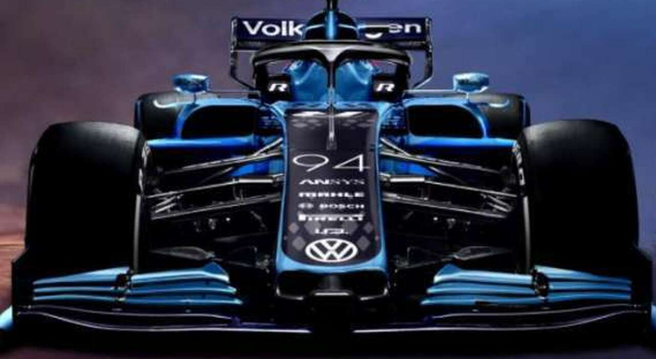 Una monoposto di F1 con i loghi del Volkswagen Group