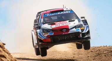 Il mondiale di Rally fa tappa in Sardegna, Rovanperä (Toyota) contro tutti nei 308 km tra i difficili sterrati da giovedì a domenica