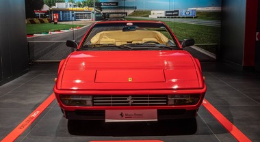 Ferrari, al museo di Maranello mostra per 50° anniversario pista Fiorano. Anche un Lighting show per celebrare 75 anni del Cavallino