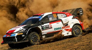 Safari Rally, quattro Yaris al comando in Kenia. Rovanperä ha 40" di vantaggio su Evans a 83 km dalla fine di una gara “incubo”
