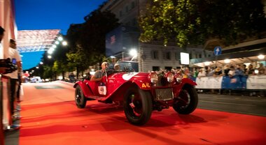 1000 Miglia riparte da Roma dopo il giro di boa. Vesco e Salvinelli al comando su Alfa Romeo 6C 1750