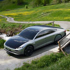 Lightyear 0 EV, la berlina da 11mila km l’anno gratis grazie al sole. Autonomia di 70 km al giorno con pannelli solari oltre a 625 km da batteria